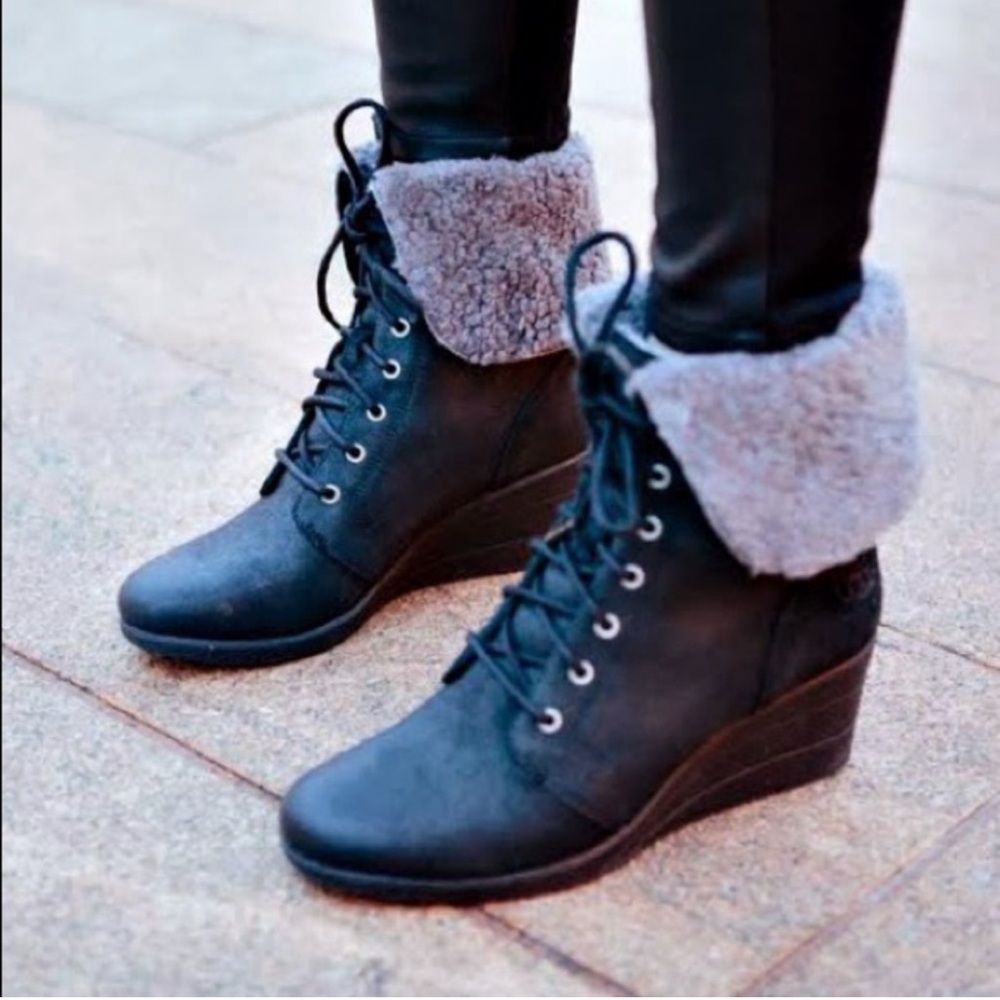 Ugg Zea wedge boot